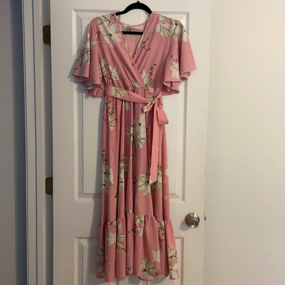 Women’s medium floral dress